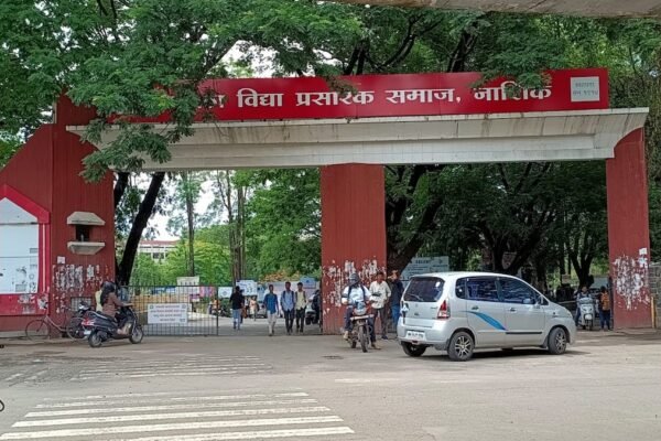 Nashik : B.Sc Cyber and Digital Science course in KTHM College : टेक करिअर! ‘हा’ कोर्स करा आणि सुरूवातीचा पगारच 25,000 मिळवा : VIDEO – News18 लोकमत