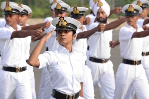 भारतीय नौदलात नोकरी मिळवण्याची सुवर्णसंधी; अग्निवीर भरती प्रक्रिया होणार सुरू – News18 लोकमत