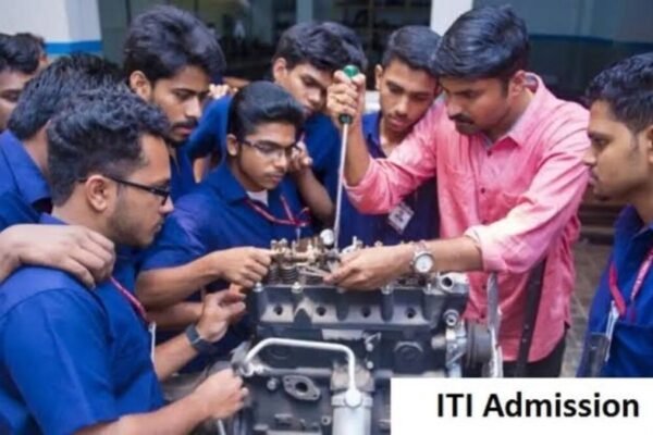 दहावी नापास झाला आहात? नो टेन्शन! इथं प्रवेश आहे सुरू, असं आहे वेळापत्रक – News18 लोकमत