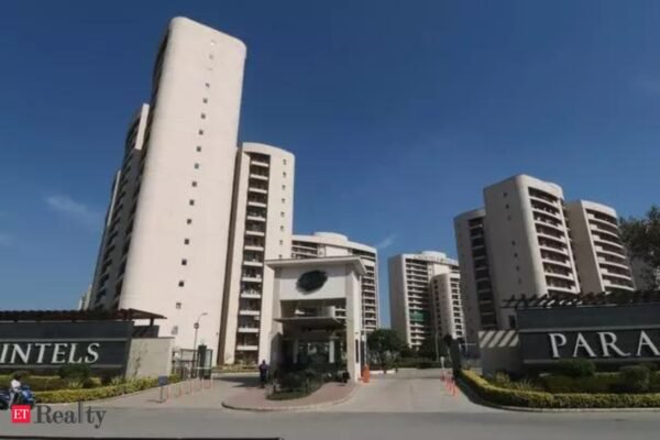 Chintels Paradiso RWA wants company to pay rent for families that vacated flats in Gurugram, ET RealEstate
